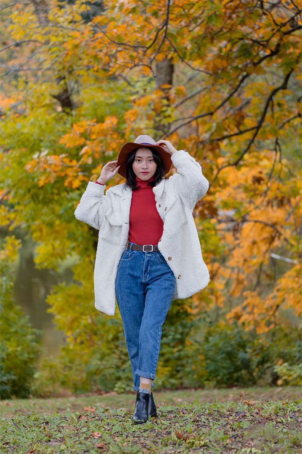 Women Autumn Leaves | Fall Photoshoot