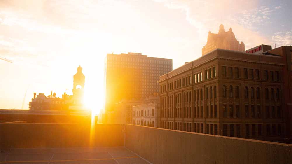 What time is golden hour?