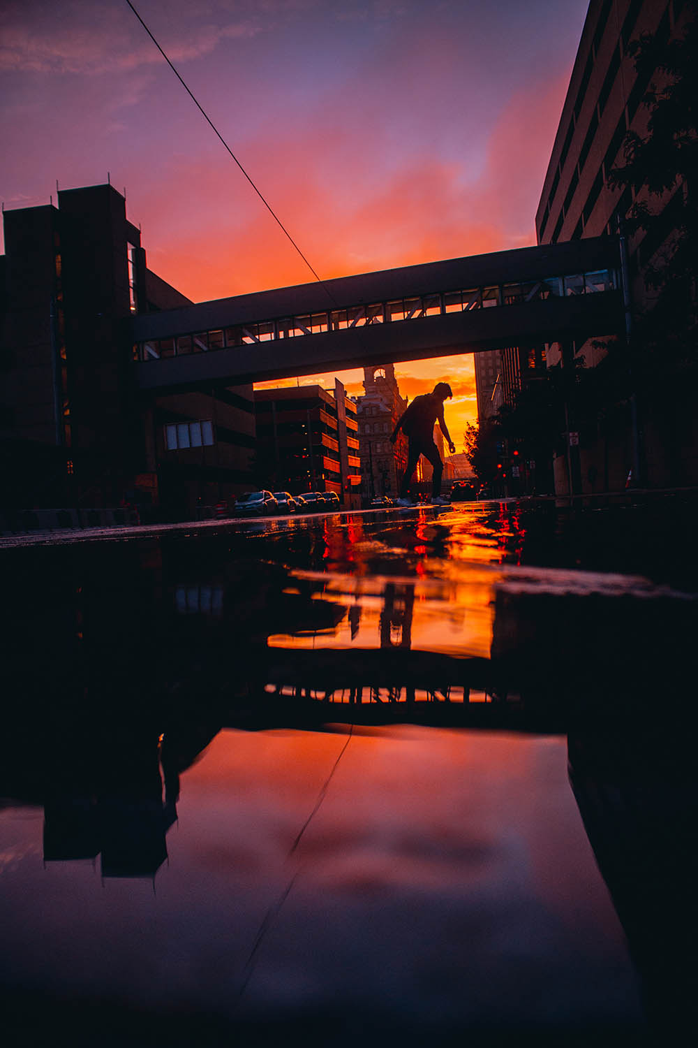 Ijyoyo jumping over a puddle
